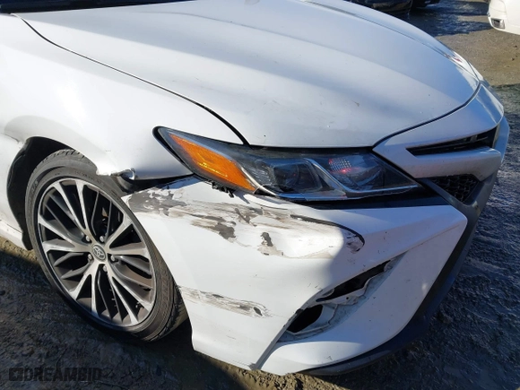 2020 Toyota Camry SE with VIN 4T1G11AK6LU504482, listed as a IAAI auction lot 41408363 with 103,469 mi miles. Bid and sale history available at carsss.com. Image 6.