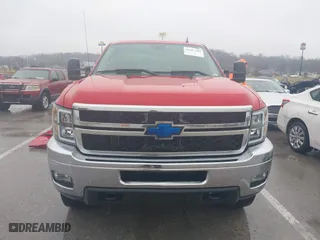 2011 Chevrolet Silverado 2500HD LT with VIN 1GC1KXCGXBF130075, listed as a IAAI auction lot 41467109 with 167,233 mi miles. Bid and sale history available at carsss.com. Image 13.