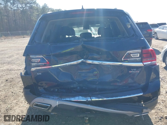 2018 Volkswagen Atlas SE z VIN 1V2LR2CA4JC582833, wystawiony jako IAAI lot #41452891 z przebiegiem 122 396 mil mil oraz . Historia ofert i sprzedaży dostępna na DreamBid. Obrazek 17.