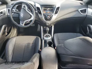 2016 Hyundai Veloster z VIN KMHTC6AD3GU293108, wystawiony jako Copart lot #47107635 z przebiegiem 97 731 mil mil oraz Szkoda całkowita • Salvage title. Historia ofert i sprzedaży dostępna na DreamBid. Obrazek 8.