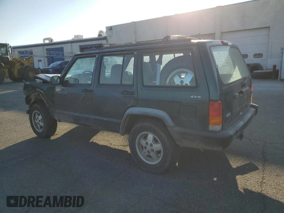 1997 Jeep Cherokee SE with VIN 1J4FJ28S1VL582070, listed as a Copart auction lot 43194435 with 192,534 mi miles and Salvage Title. Bid and sale history available at carsss.com. Image 2.