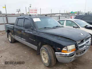 2000 Dodge Dakota Sport with VIN 1B7GL2AX4YS607628, listed as a IAAI auction lot 41115728 with 1 mi miles. Bid and sale history available at carsss.com. Image 1.