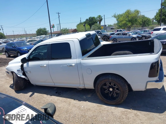 2017 Ram 1500 Big Horn z VIN 3C6RR7LTXHG608439, wystawiony jako IAAI lot #42239600 z przebiegiem 92 038 mil mil oraz . Historia ofert i sprzedaży dostępna na DreamBid. Obrazek 14.