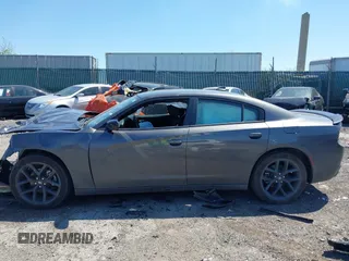 2023 Dodge Charger SXT z VIN 2C3CDXBG6PH508939, wystawiony jako IAAI lot #42048983 z przebiegiem Nie podano mil oraz . Historia ofert i sprzedaży dostępna na DreamBid. Obrazek 14.