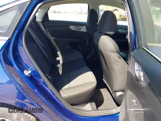 2022 Kia Forte LXS z VIN 3KPF24AD1NE454494, wystawiony jako IAAI lot #42077580 z przebiegiem 53 679 mil mil oraz . Historia ofert i sprzedaży dostępna na DreamBid. Obrazek 8.