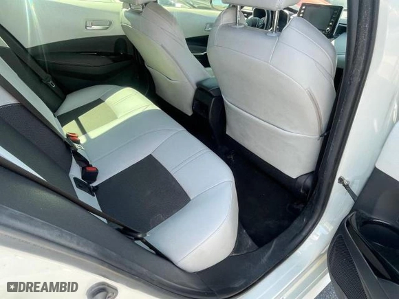 2020 Toyota Corolla Hatchback XSE with VIN JTNA4RBEXL3090391, listed as a Copart auction lot 72217164 with 88,330 mi miles and Clean Title. Bid and sale history available at carsss.com. Image 6.