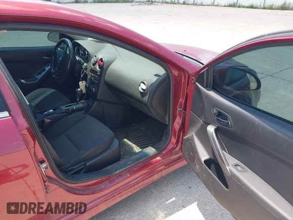 2009 Pontiac G6 1SB with VIN 1G2ZJ57B694245677, listed as a IAAI auction lot 42645718 with 188,261 mi miles and . Bid and sale history available at DreamBid. Image 5.