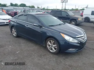 2013 Hyundai Sonata Limited with VIN 5NPEC4AC0DH559912, listed as a IAAI auction lot 42218654 with 156,802 mi miles and . Bid and sale history available at carsss.com. Image 1.
