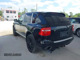 2009 Porsche Cayenne z VIN WP1AA29P99LA02255, wystawiony jako IAAI lot #42316222 z przebiegiem 216 114 mil mil oraz . Historia ofert i sprzedaży dostępna na DreamBid. Obrazek 3.