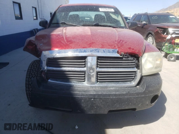 2006 Dodge Dakota ST with VIN 1D7HE28N06S523778, listed as a Copart auction lot 71536704 with 215,605 mi miles and Salvage Title. Bid and sale history available at carsss.com. Image 5.