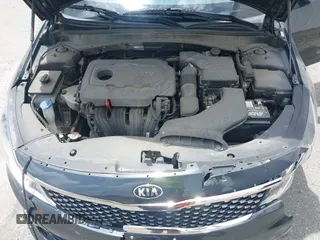 2016 Kia Optima EX z VIN 5XXGU4L34GG010877, wystawiony jako IAAI lot #42398843 z przebiegiem 157 102 mil mil oraz . Historia ofert i sprzedaży dostępna na DreamBid. Obrazek 10.