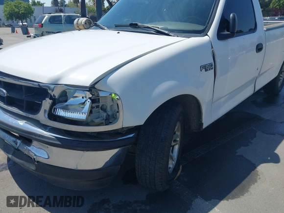 1997 Ford F-150 z VIN 1FTDF1724VKD07857, wystawiony jako IAAI lot #42164897 z przebiegiem 125 745 mil mil oraz . Historia ofert i sprzedaży dostępna na DreamBid. Obrazek 6.