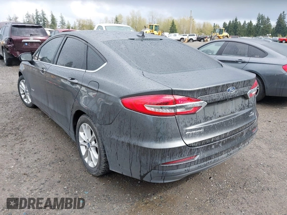 2019 Ford Fusion SE with VIN 3FA6P0LU6KR272193, listed as a IAAI auction lot 41993485 with 132,845 mi miles and . Bid and sale history available at DreamBid. Image 3.