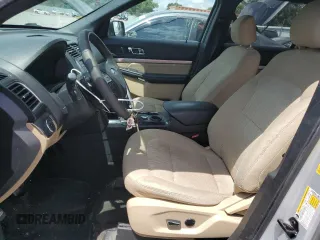 2017 Ford Explorer z VIN 1FM5K7B88HGD49630, wystawiony jako Copart lot #55447105 z przebiegiem 145 317 mil mil oraz Szkoda całkowita • Salvage title. Historia ofert i sprzedaży dostępna na DreamBid. Obrazek 7.