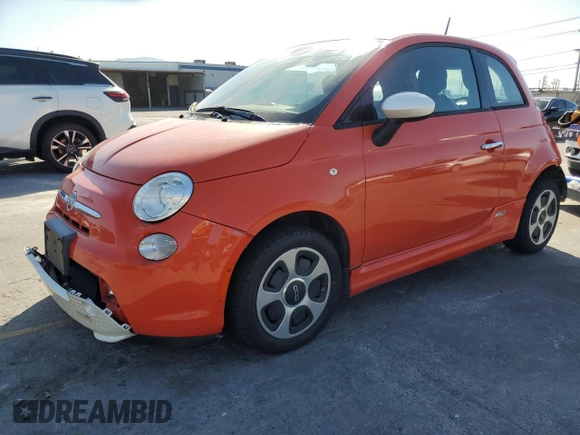 2014 FIAT 500e с VIN 3C3CFFGE1ET266948, выставлен на аукционе Copart как лот 57137835 с пробегом 86 013 миль миль и Чистый • Clean title. История ставок и продаж доступна на DreamBid. Изображение 1.