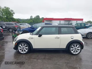 2012 MINI Hardtop S z VIN WMWSV3C59CT386436, wystawiony jako IAAI lot #42254715 z przebiegiem 60 260 mil mil oraz . Historia ofert i sprzedaży dostępna na DreamBid. Obrazek 14.