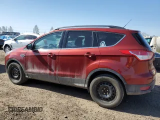 2015 Ford Escape SE with VIN 1FMCU9GX2FUB83424, listed as a Copart auction lot 54709785 with 200,375 mi miles and Clean Title. Bid and sale history available at DreamBid. Image 2.