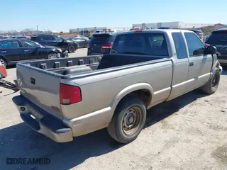 2001 GMC Sonoma SLS w/1SG Pkg with VIN 1GTCS19W218143006, listed as a IAAI auction lot 41754688 with 159,375 mi miles. Bid and sale history available at carsss.com. Image 4.