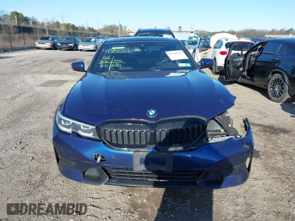 2020 BMW 3 Series 330i xDrive with VIN 3MW5R7J00L8B32413, listed as a IAAI auction lot 41940191 with 46,406 mi miles. Bid and sale history available at carsss.com. Image 12.