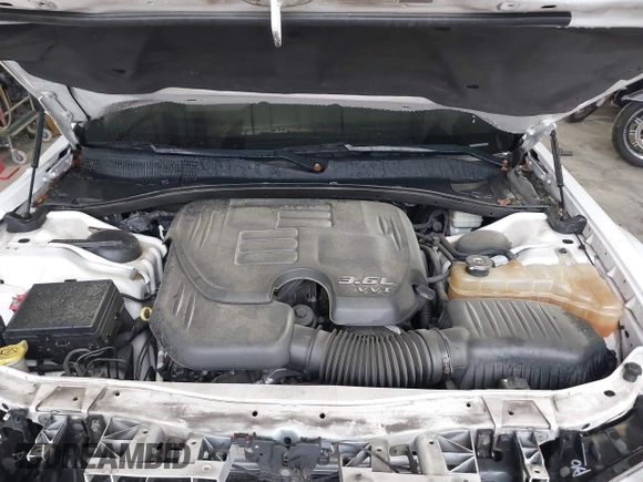 2013 Chrysler 300 with VIN 2C3CCAEG1DH576329, listed as a IAAI auction lot 41924329 with 191,602 mi miles. Bid and sale history available at carsss.com. Image 10.