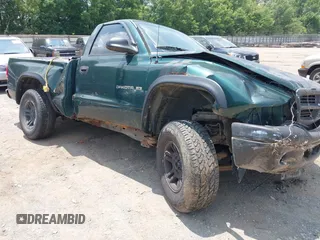2001 Dodge Dakota Sport with VIN 1B7GG26N11S149189, listed as a IAAI auction lot 42435137 with 152,363 mi miles and . Bid and sale history available at DreamBid. Image 1.