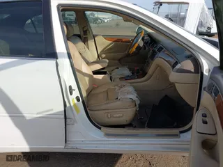 2005 Lexus ES 330 with VIN JTHBA30G555134385, listed as a IAAI auction lot 41573328 with 281,998 mi miles. Bid and sale history available at carsss.com. Image 5.