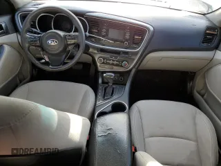 2015 Kia Optima LX z VIN 5XXGM4A76FG517607, wystawiony jako Copart lot #56585135 z przebiegiem 106 702 mil mil oraz Szkoda całkowita • Salvage title. Historia ofert i sprzedaży dostępna na DreamBid. Obrazek 8.