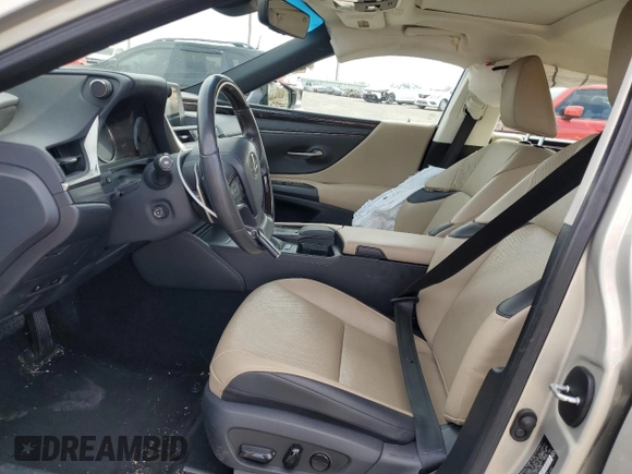 2019 Lexus ES 350 with VIN 58ABZ1B10KU020498, listed as a Copart auction lot 51284535 with 61,157 mi miles and Salvage Title. Bid and sale history available at DreamBid. Image 7.