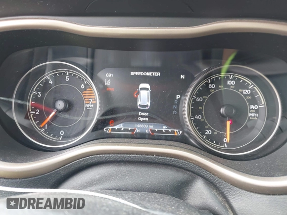 2016 Jeep Cherokee Limited z VIN 1C4PJMDB6GW260957, wystawiony jako IAAI lot #42120061 z przebiegiem 148 839 mil mil oraz . Historia ofert i sprzedaży dostępna na DreamBid. Obrazek 7.