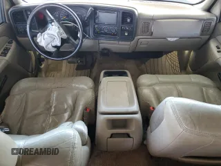 2001 Chevrolet Suburban LT with VIN 3GNFK16T21G209059, listed as a Copart auction lot 70164404 with 339,058 mi miles and Salvage Title. Bid and sale history available at carsss.com. Image 8.
