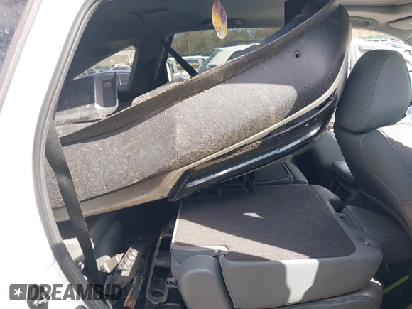 2016 Acura MDX w/Tech with VIN 5FRYD4H43GB014801, listed as a IAAI auction lot 39256120 with 73,769 mi miles. Bid and sale history available at carsss.com. Image 8.