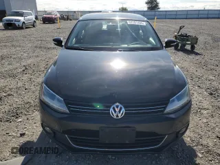 2011 Volkswagen Jetta TDI w/Nav with VIN 3VWLL7AJ3BM081805, listed as a Copart auction lot 62791495 with 115,352 mi miles and Salvage title. Bid and sale history available at DreamBid. Image 5.
