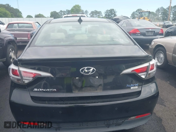 2017 Hyundai Sonata Limited with VIN KMHE34L10HA055090, listed as a IAAI auction lot 42206364 with 110,521 mi miles and . Bid and sale history available at DreamBid. Image 16.