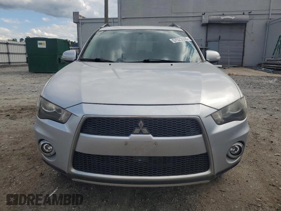 2012 Mitsubishi Outlander SE z VIN JA4AS3AW4CU008418, wystawiony jako Copart lot #57523555 z przebiegiem 179 693 mil mil oraz Czysty tytuł • Clean title. Historia ofert i sprzedaży dostępna na DreamBid. Obrazek 5.