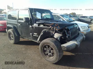 2009 Jeep Wrangler Sahara z VIN 1J4FA54179L749374, wystawiony jako IAAI lot #26773878 z przebiegiem 152 570 mil mil oraz . Historia ofert i sprzedaży dostępna na DreamBid. Obrazek 1.