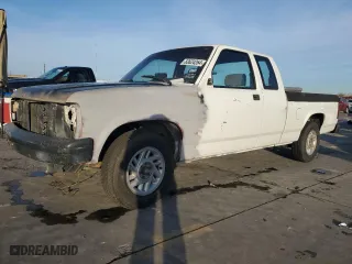 1992 Dodge Dakota with VIN 1B7FL23X1NS683067, listed as a Copart auction lot 83624264 with 122,045 mi miles and Clean Title. Bid and sale history available at carsss.com. Image 1.