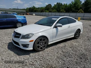 2014 Mercedes-Benz C 350 with VIN WDDGJ8JB6EG209872, listed as a Copart auction lot 59375105 with 105,220 mi miles and Clean title. Bid and sale history available at DreamBid. Image 1.