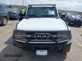 2022 Ford Bronco with VIN 1FMEE5DP1NLB31354, listed as a IAAI auction lot 40300510 with 8,980 mi miles. Bid and sale history available at carsss.com. Image 11.