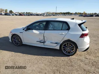 2024 Volkswagen Golf z VIN WVWEB7CDXRW215404, wystawiony jako Copart lot #76703684 z przebiegiem 3 189 mil mil oraz Szkoda całkowita • Salvage title. Historia ofert i sprzedaży dostępna na DreamBid. Obrazek 2.