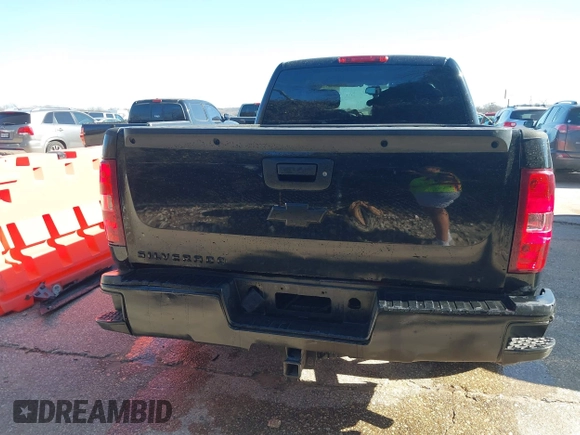 2010 Chevrolet Silverado 1500 LT with VIN 1GCSCSE06AZ263210, listed as a IAAI auction lot 41669444 with 183,186 mi miles and . Bid and sale history available at DreamBid. Image 16.