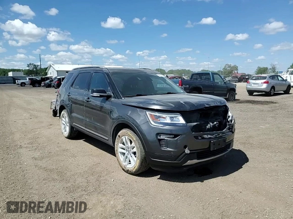 2018 Ford Explorer XLT z VIN 1FM5K8D88JGB08353, wystawiony jako Copart lot #56324765 z przebiegiem 140 716 mil mil oraz Szkoda całkowita • Salvage title. Historia ofert i sprzedaży dostępna na DreamBid. Obrazek 14.