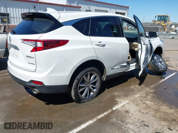 2020 Acura RDX Technology with VIN 5J8TC2H53LL033188, listed as a IAAI auction lot 41820947 with 55,488 mi miles and . Bid and sale history available at DreamBid. Image 4.