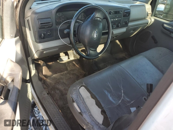 2005 Ford Super Duty F-250 XL with VIN 1FTSX21P15EA11319, listed as a Copart auction lot 52935985 with 0 mi miles and Salvage Title. Bid and sale history available at carsss.com. Image 8.