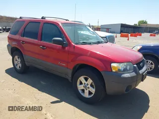 2006 Ford Escape Hybrid with VIN 1FMYU96H46KC44297, listed as a IAAI auction lot 42689864 with 130,631 mi miles and . Bid and sale history available at DreamBid. Image 1.