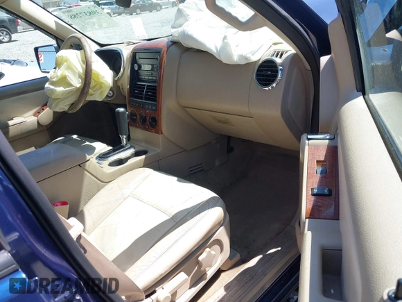 2008 Ford Explorer Eddie Bauer with VIN 1FMEU74E28UB29060, listed as a IAAI auction lot 39837288 with 231,196 mi miles and . Bid and sale history available at DreamBid. Image 5.