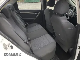 2008 Chevrolet Aveo LT z VIN KL1TG56608B263677, wystawiony jako Copart lot #44495655 z przebiegiem 131 918 mil mil oraz Szkoda całkowita • Salvage title. Historia ofert i sprzedaży dostępna na DreamBid. Obrazek 10.