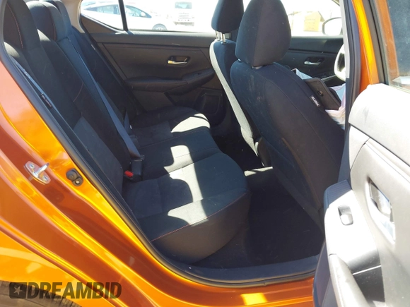 2025 Nissan Sentra SR with VIN 3N1AB8DV0SY261305, listed as a IAAI auction lot 41867301 with 2,852 mi miles and . Bid and sale history available at DreamBid. Image 8.