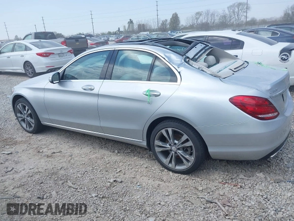 2015 Mercedes-Benz C 300 Luxury with VIN 55SWF4KB6FU003010, listed as a IAAI auction lot 42070803 with Not Provided miles and . Bid and sale history available at DreamBid. Image 13.