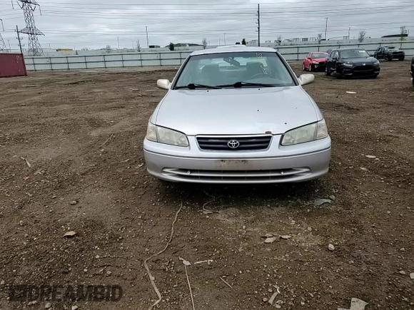 2000 Toyota Camry CE z VIN 4T1BG22K6YU991932, wystawiony jako Copart lot #55588155 z przebiegiem 188 363 mil mil oraz Szkoda całkowita • Salvage title. Historia ofert i sprzedaży dostępna na DreamBid. Obrazek 13.