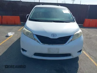 2011 Toyota Sienna LE AAS with VIN 5TDKK3DC1BS040029, listed as a IAAI auction lot 42087897 with 132,843 mi miles. Bid and sale history available at carsss.com. Image 12.